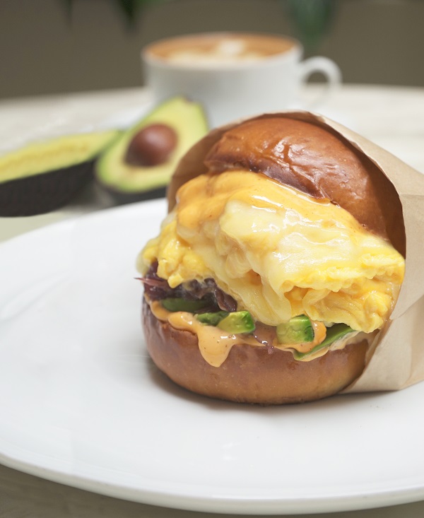 【椰控尖叫吧】香港獨家新味！Lady M椰子千層蛋糕迎夏日